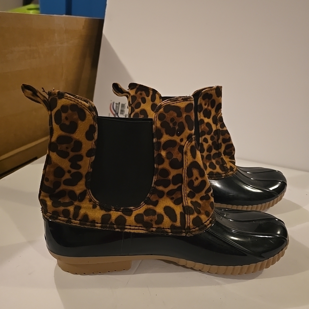 Yoki Leopard Print Winter Boots